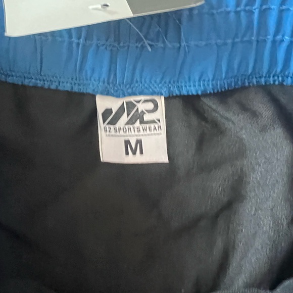 Kids size Medium shorts - Picture 2 of 6